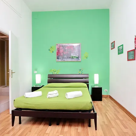 Lucky Domus 게스트하우스 2*