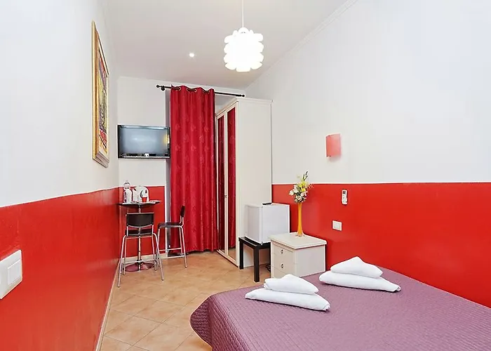 Lucky Domus Guest house