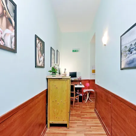 Gasthuis Lucky Domus Rome